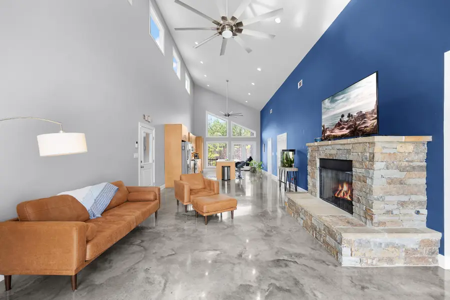 260 Natures Trl, Huntingdon, TN 38344 - #3