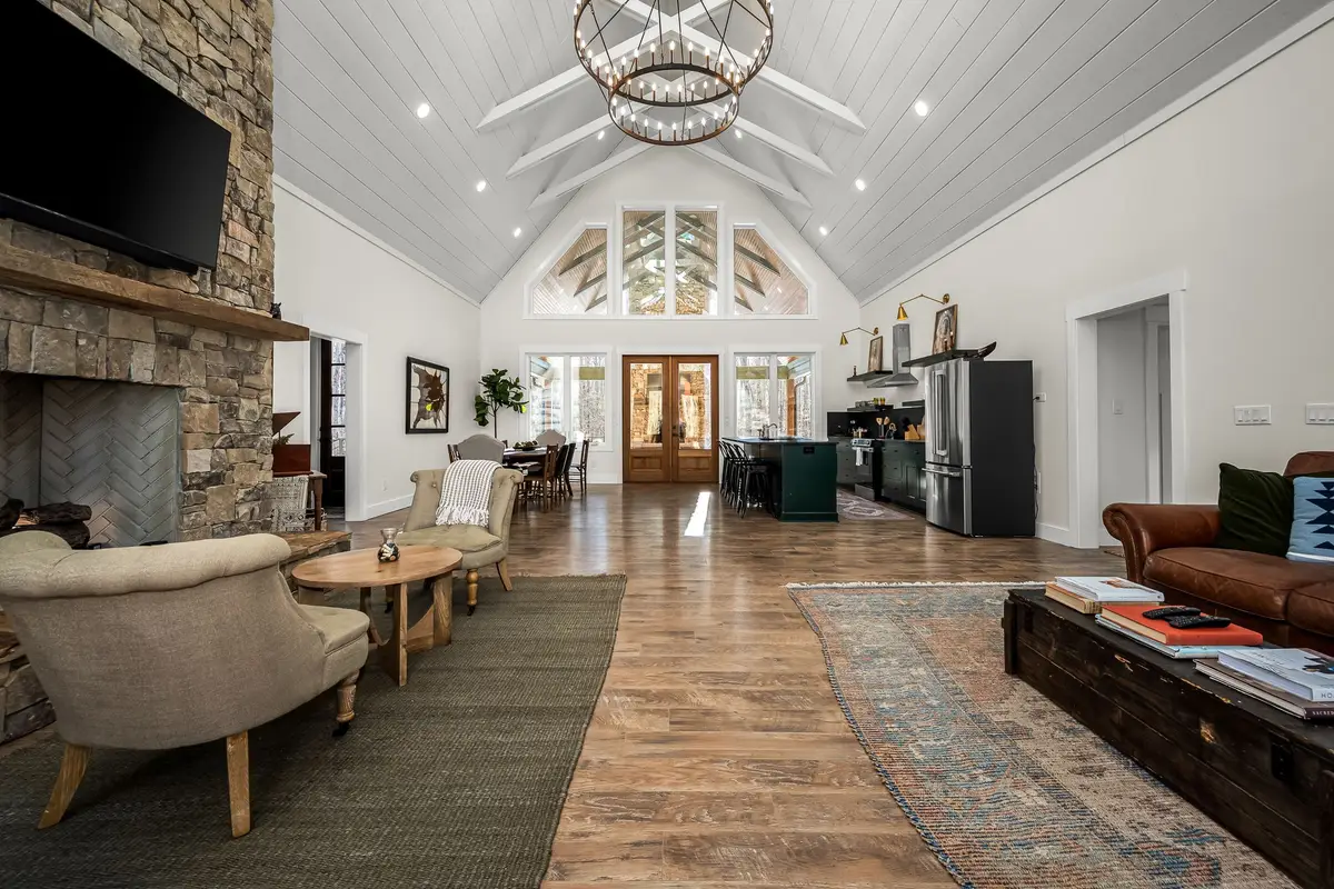 2425 Westlake Ave, Monteagle, TN 37356 - #1