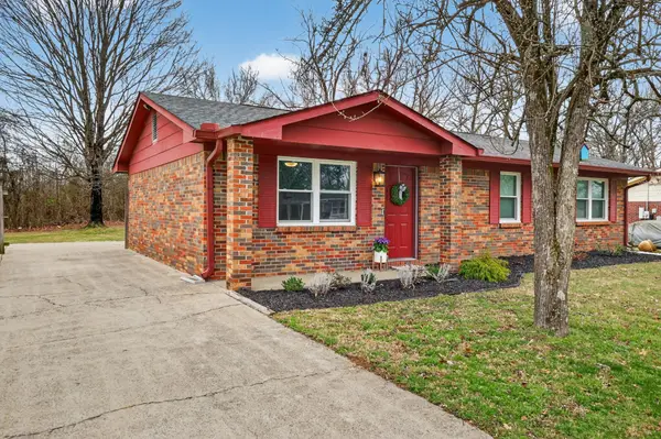 4344 Central Valley Dr, Hermitage, TN 37076