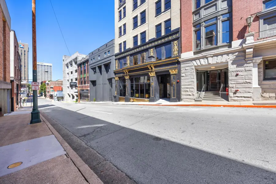 117 E 7th Street #710-E, Chattanooga, TN 37402 - #3