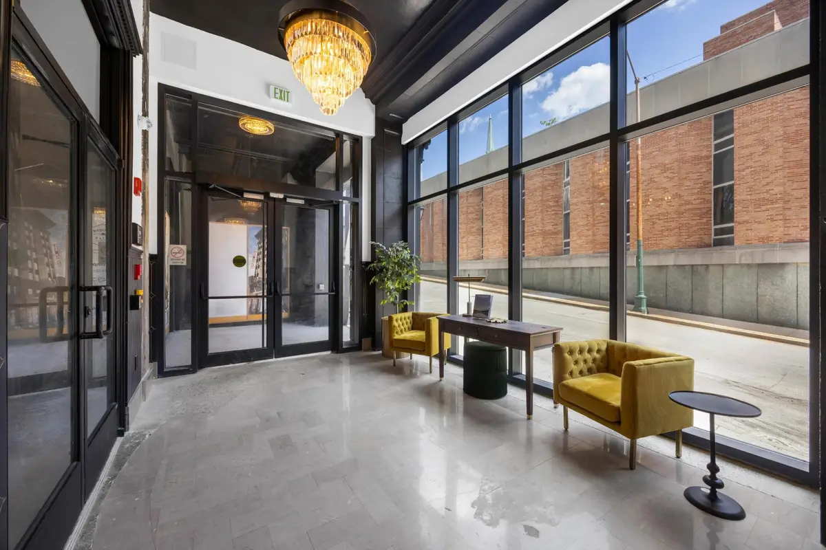 117 E 7th Street #806-C, Chattanooga, TN 37402 - #1