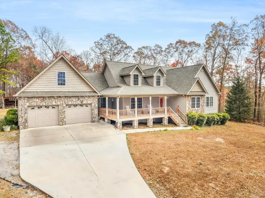 524 E Teems Road, Ringgold, GA 30736 - #2