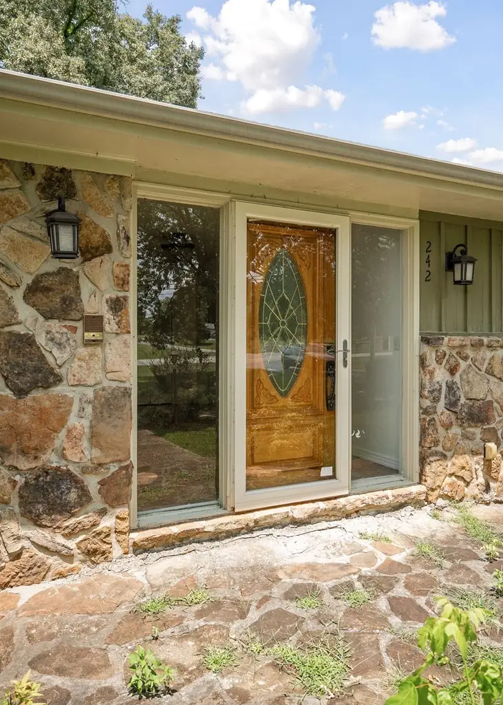 242 Oakland Dr, Sparta, TN 38583 - #2