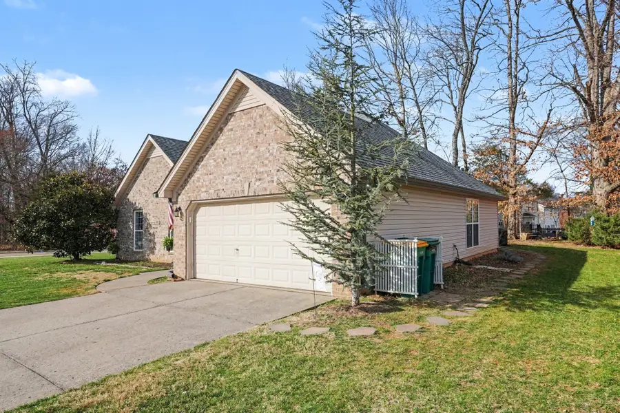 3001 Lona Ct, Spring Hill, TN 37174 - #2