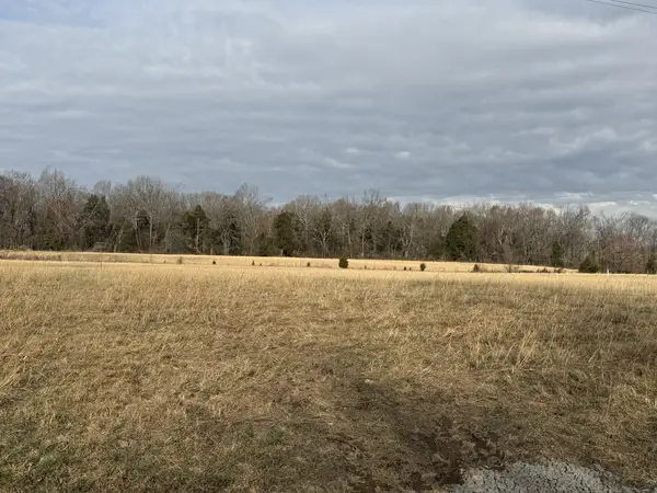 783 Mount Vernon Rd, Bethpage, TN 37022