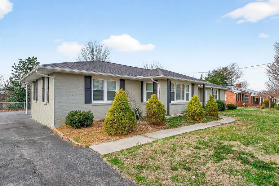 226 Roosevelt Rd, McMinnville, TN 37110 - #2