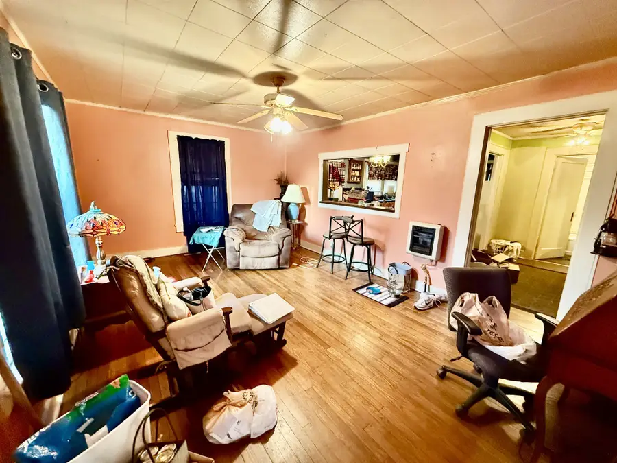 913 Shelbyview Dr, Shelbyville, TN 37160 - #2