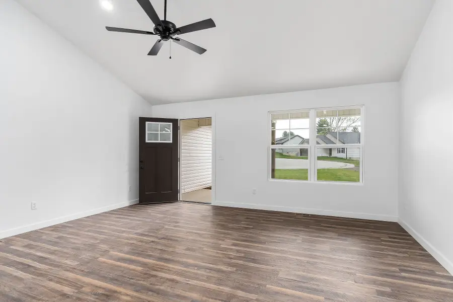 172 Sky View Meadow Dr, Crossville, TN 38555 - #2