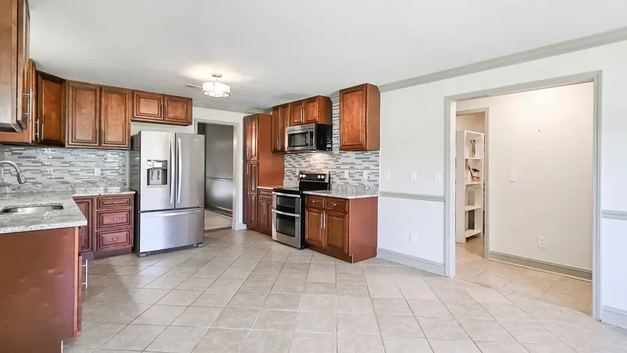 11 Henderson Rd, Ardmore, TN 38449 - #2