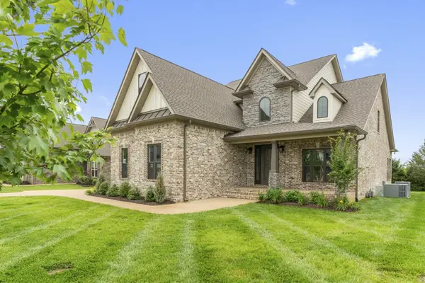 1102 Collin Dr #206, Lebanon, TN 37087