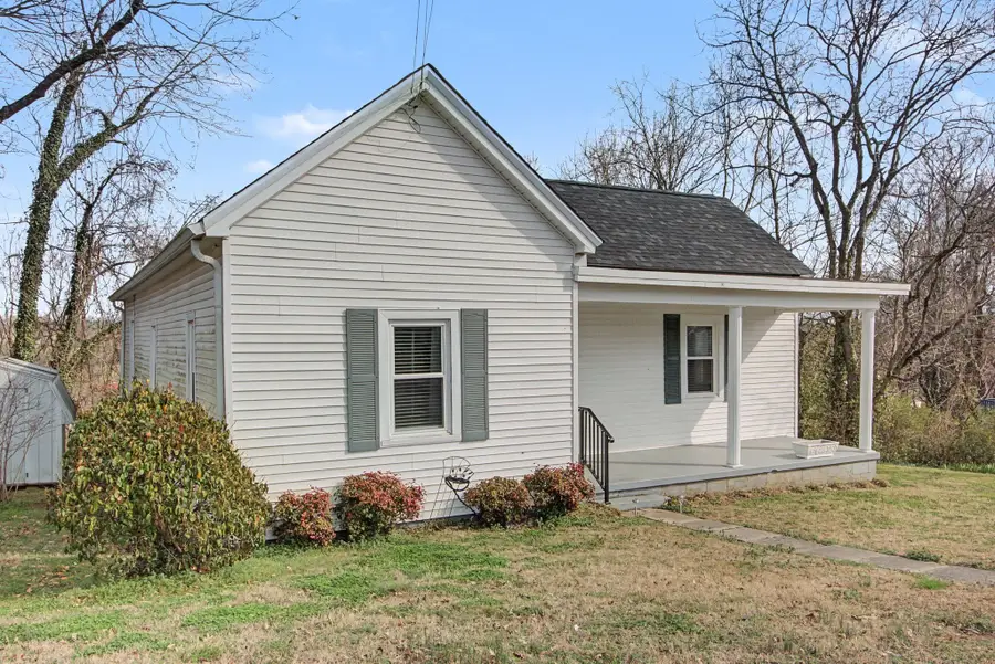 704 Fleming St, Columbia, TN 38401 - #2