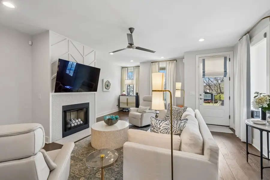 1004 14th Ave S, Nashville, TN 37212 - #3