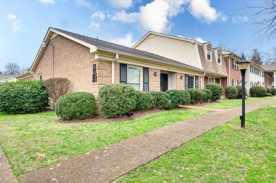 8300 Sawyer Brown Rd #H301, Nashville, TN 37221 - #2