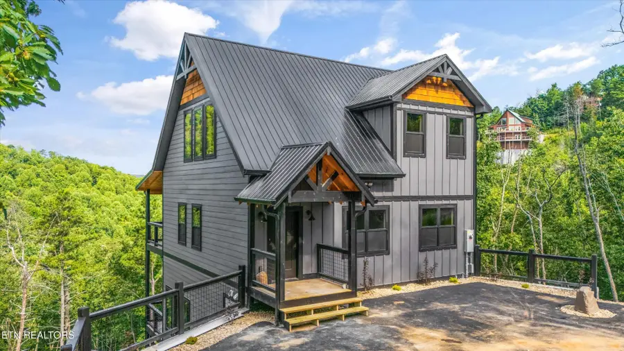 3414 Sugar Maple Loop Rd, Sevierville, TN 37862 - #3