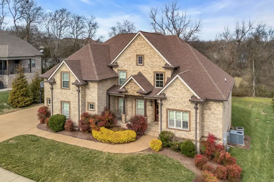 2040 Brisbane Dr, Spring Hill, TN 37174 - #2