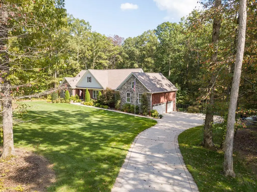 5751 Pinewood Rd, Franklin, TN 37064 - #1