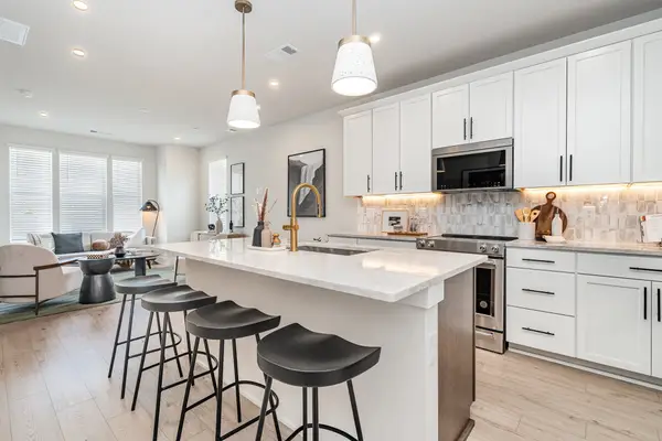 826 42nd Ave N #207, Nashville, TN 37209