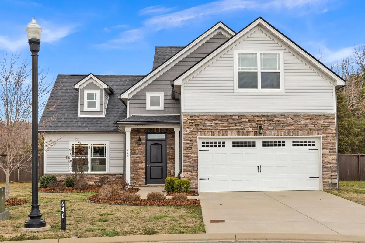 640 Whirlaway Dr, Burns, TN 37029 - #1