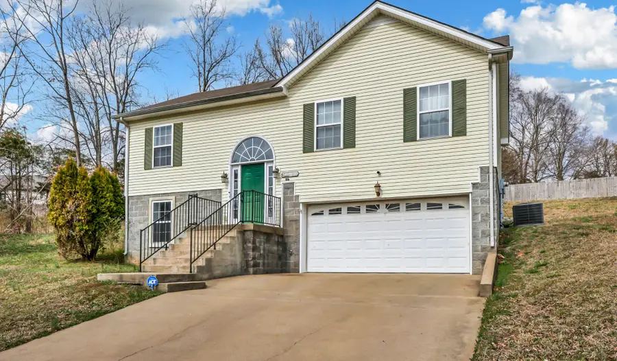 1116 Gunpoint Dr, Clarksville, TN 37042 - #2