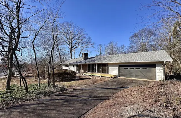 104 Pinehurst Lane, Signal Mountain, TN 37377