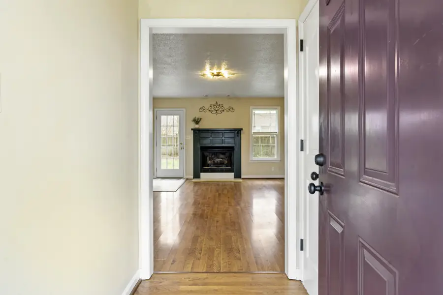 202 Millstone Cir, Clarksville, TN 37042 - #3