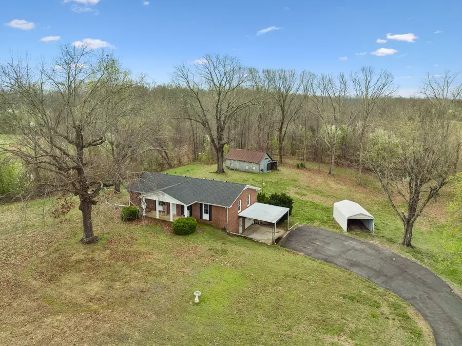 3335 Hill Town Rd, Santa Fe, TN 38482 - #2
