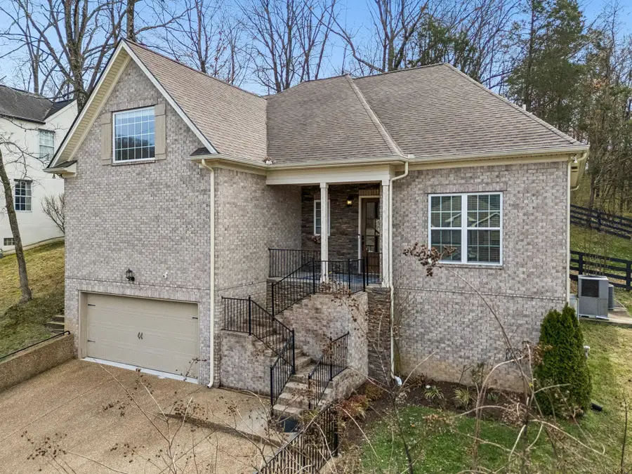 7000 Still Spring Hollow Dr, Nashville, TN 37221 - #2