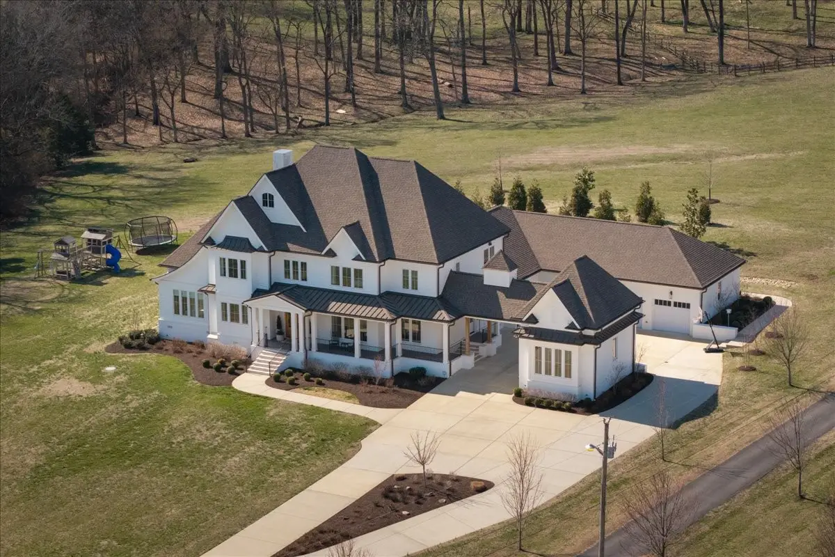 201 Palmer Cir, Lebanon, TN 37090 - #1