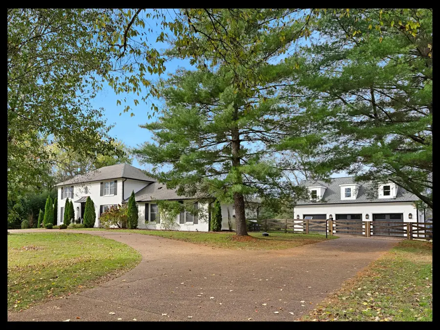 202 Deerfield Ln, Franklin, TN 37069 - #2