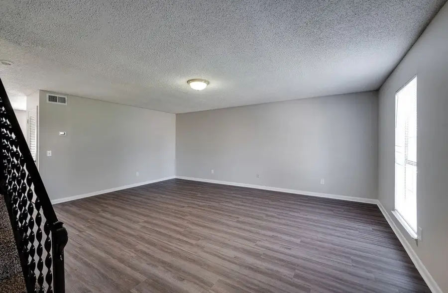 1721 Westchester Dr, Nashville, TN 37207 - #2