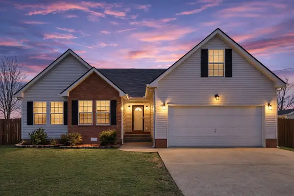 3526 Sandpiper Dr, Clarksville, TN 37042