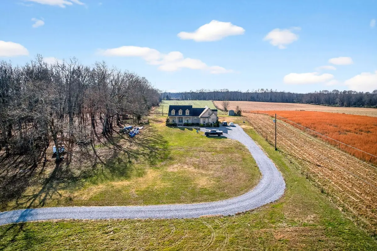 205 Lbl Dr, McMinnville, TN 37110 - #1