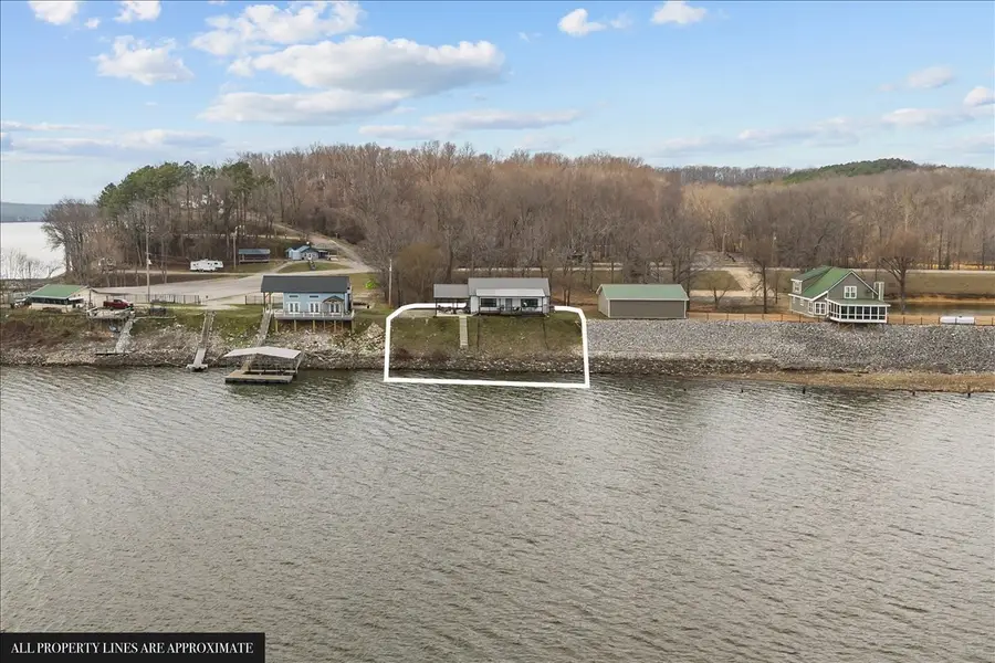 269 Paradise Ln, Stewart, TN 37175 - #2