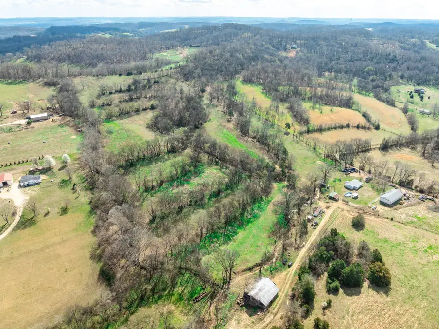 4058 Old State Rd, Hampshire, TN 38461 - #2