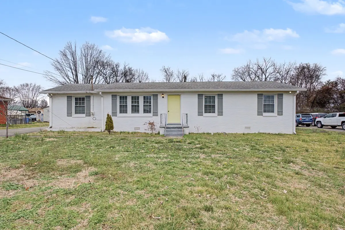 407 Sam Houston Dr, Lebanon, TN 37087 - #1