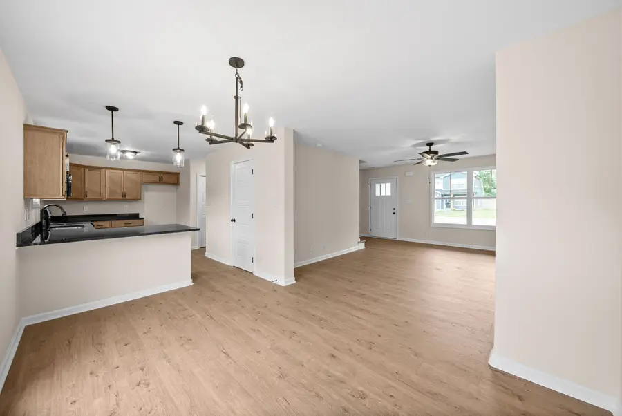 180 Quarry Ridge Rd, Clarksville, TN 37043 - #3