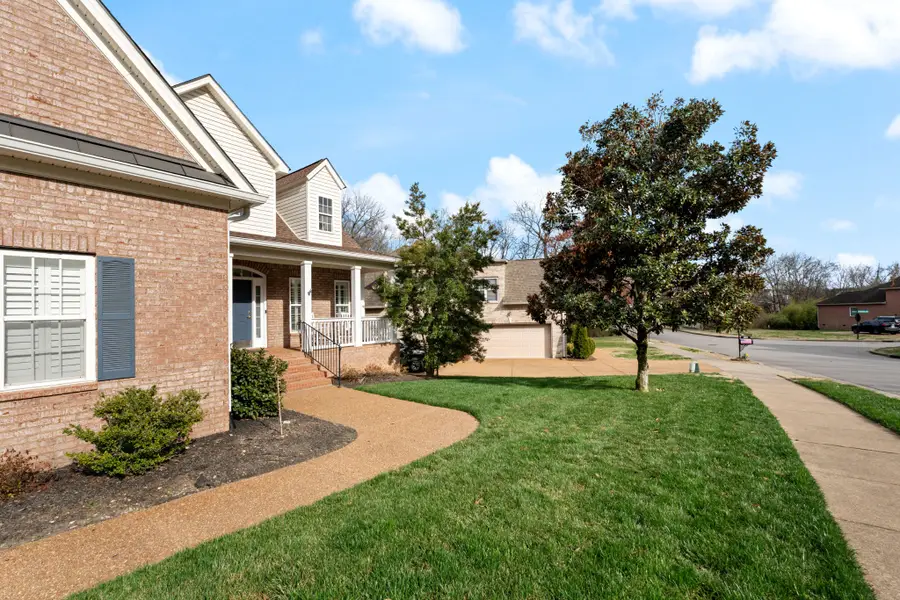 2058 Sherbrooke Ln, Nashville, TN 37211 - #2