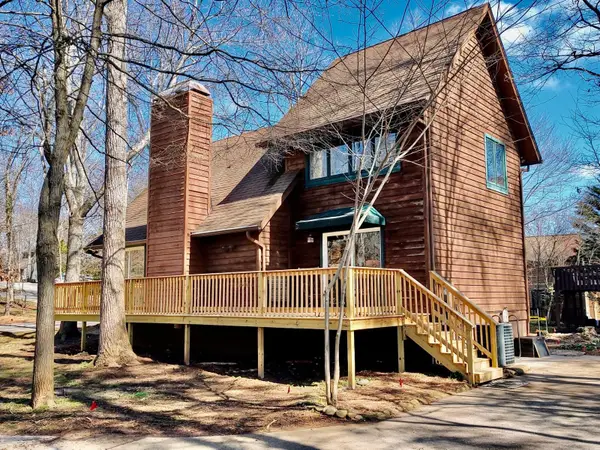 926 Wildwood Garden Dr, Knoxville, TN 37920