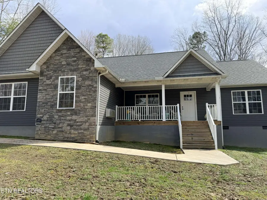 1063 Circle Drive, Jamestown, TN 38556 - #2