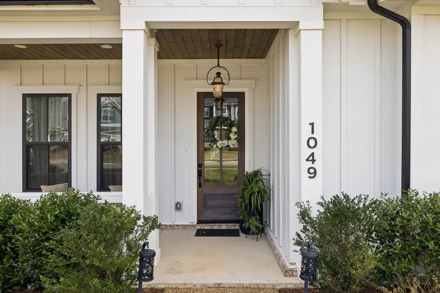 1049 Pine Creek Dr, Arrington, TN 37014 - #2