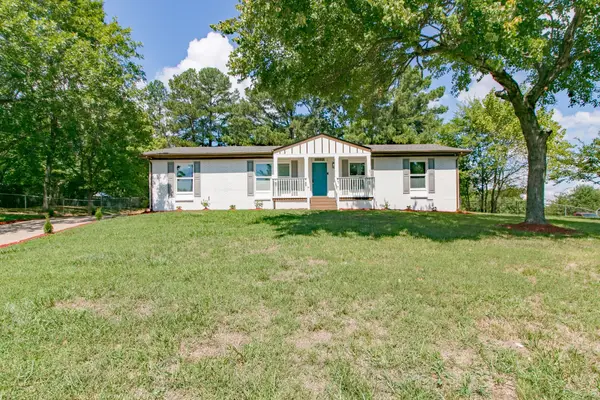 1502 Pinetree Rd, Clarksville, TN 37042
