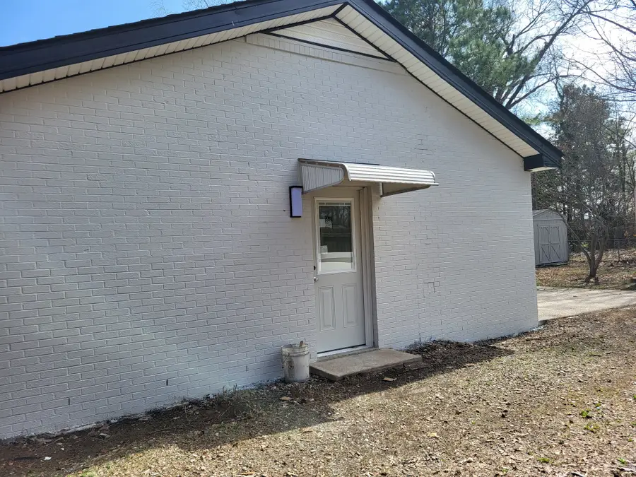 208 Forest Hills Dr, Clarksville, TN 37040 - #2