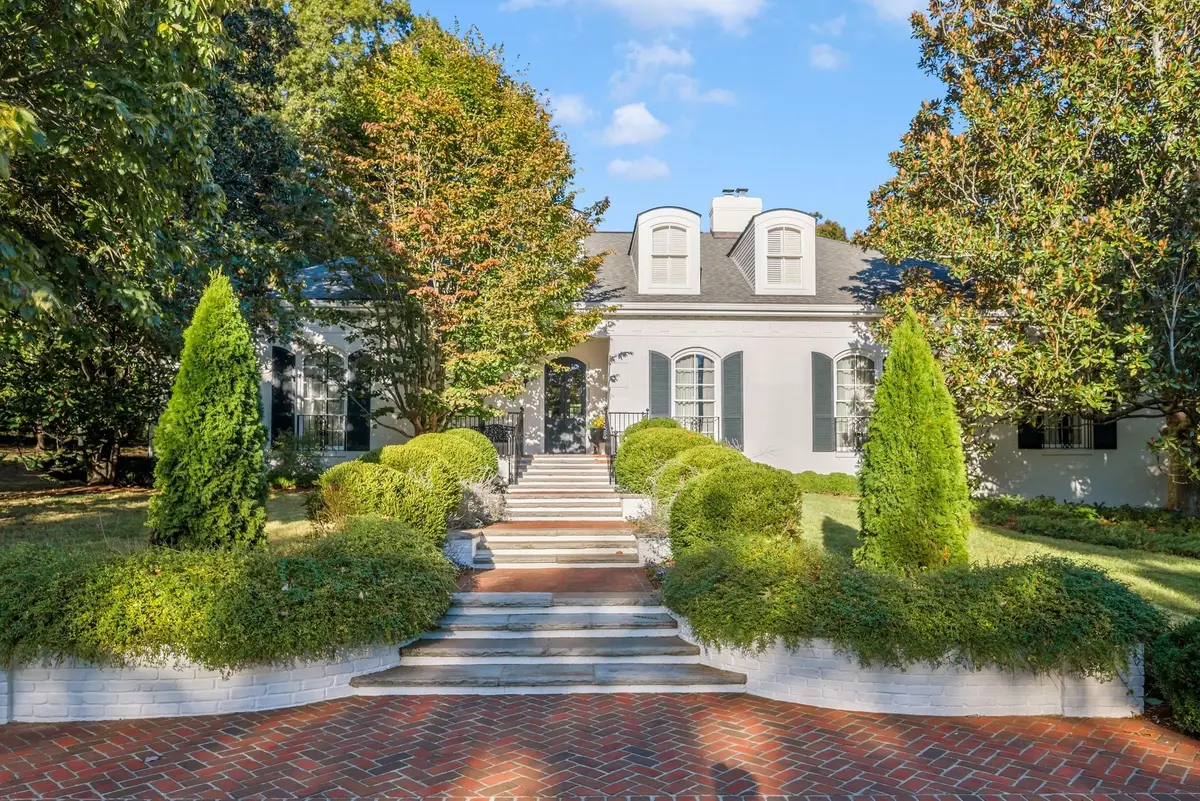 6111 Hickory Valley Rd, Nashville, TN 37205 - #1