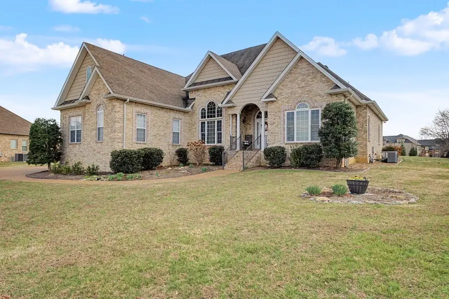 4106 Sheffield Ln, Greenbrier, TN 37073 - #2