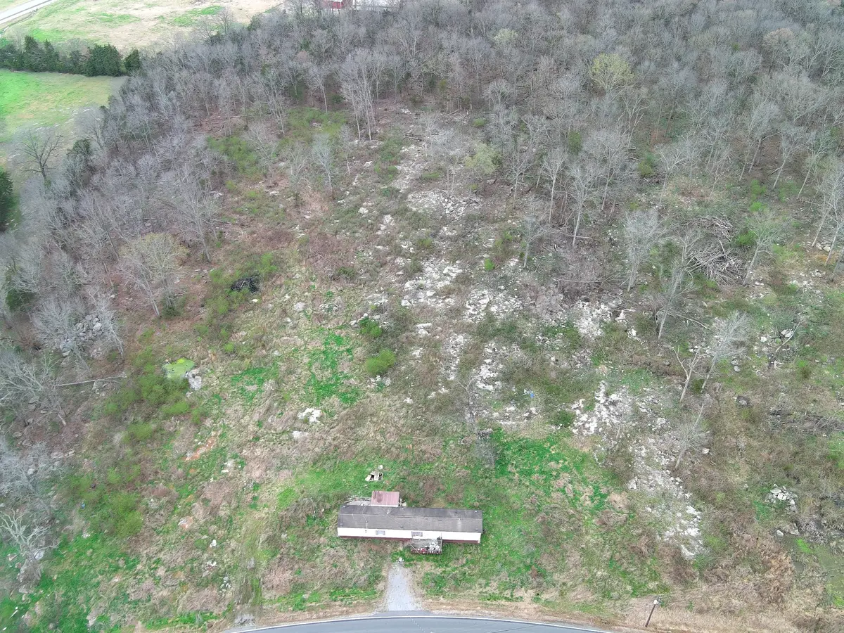 718 Gant Rd, Shelbyville, TN 37160 - #1