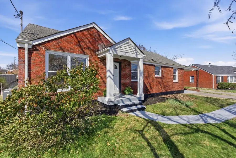 2228 Ravenwood Dr, Nashville, TN 37216 - #2