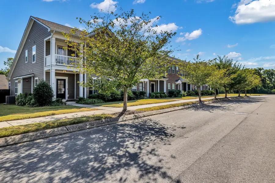 2091 Hemlock Dr, Spring Hill, TN 37174 - #3