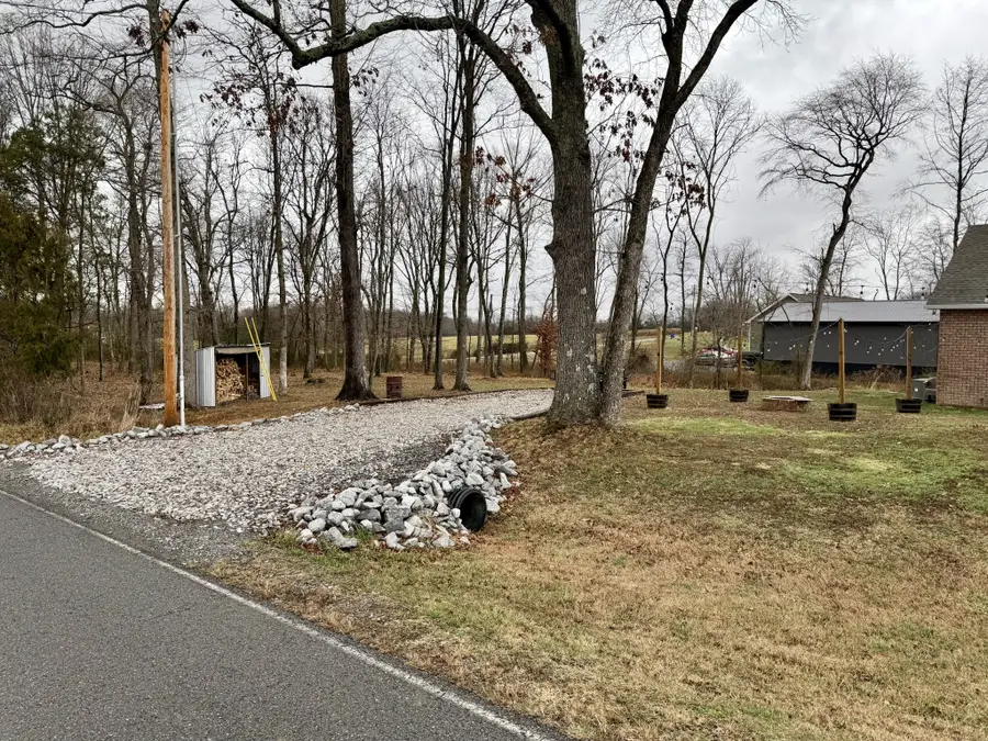 980 White Rd, Portland, TN 37148 - #2