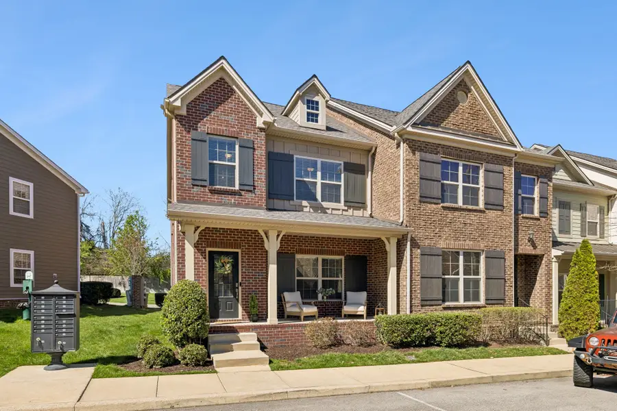 530 Vintage Green Ln, Franklin, TN 37064 - #2