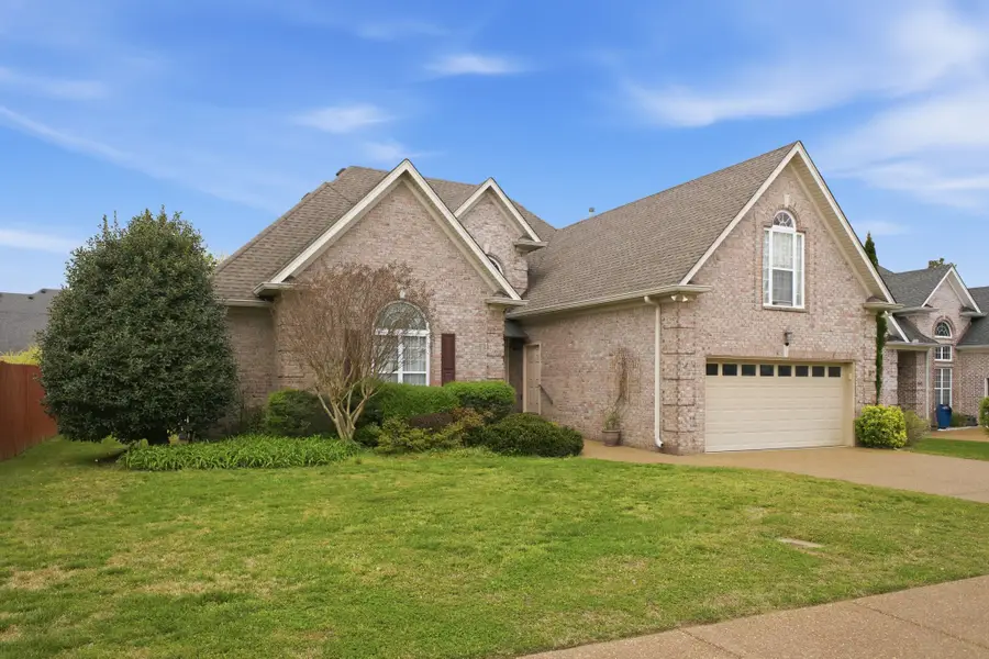 6505 Lampe Ct, Hermitage, TN 37076 - #2